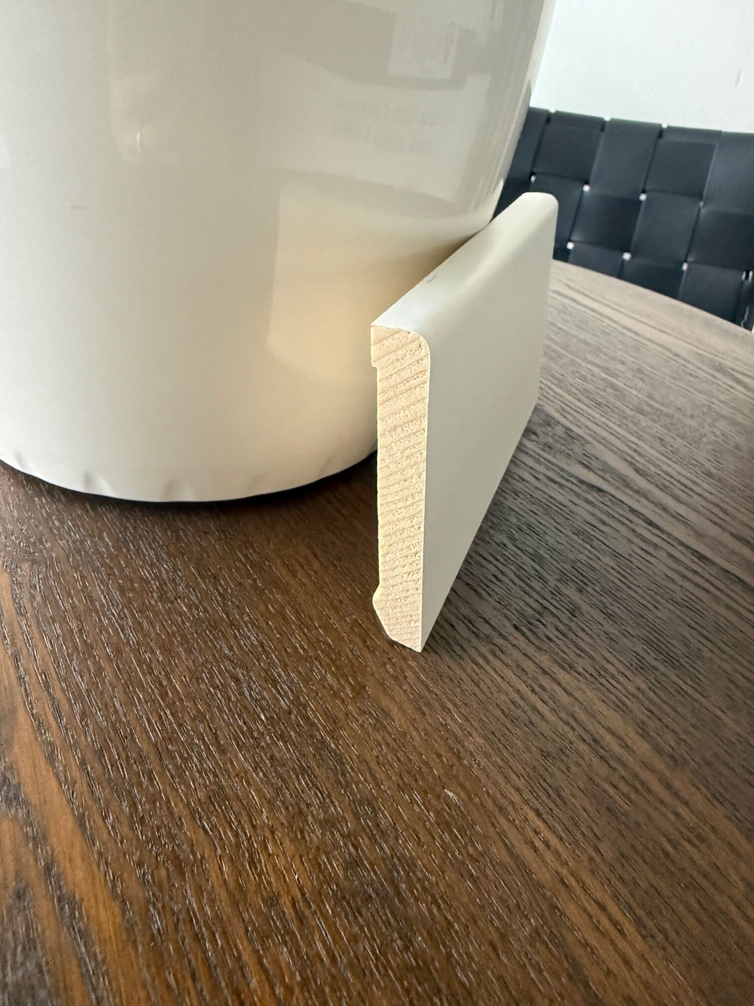 Skirting white veneer (can be painted) 12x80x2500mm - YL0557 - Image 2
