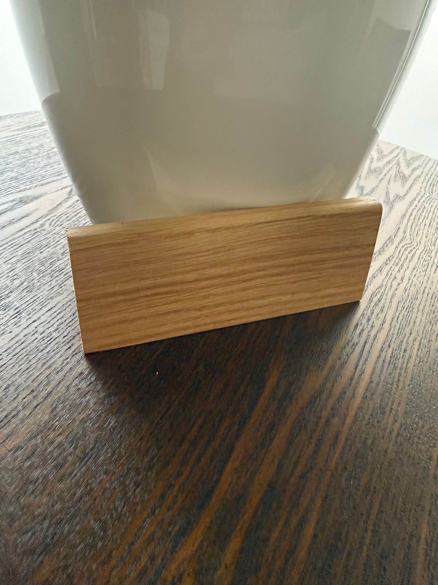 Skirting board oak Lacquered 12x60x2500mm - SV0000