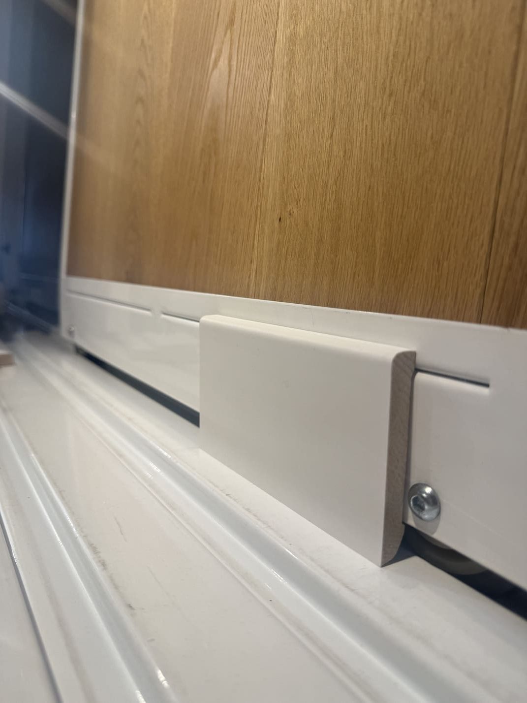 Skirting white veneer (can be painted) 13x80x2500mm - YL0597